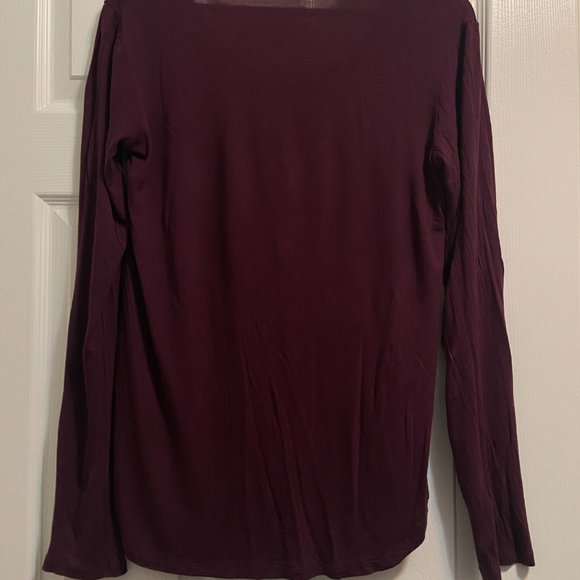 Aritzia Talula Bethwin Long Sleeve Tee Burgandy Medium - Picture 4 of 4